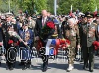 Николай Цуканов поздравил ветеранов с Днём Победы